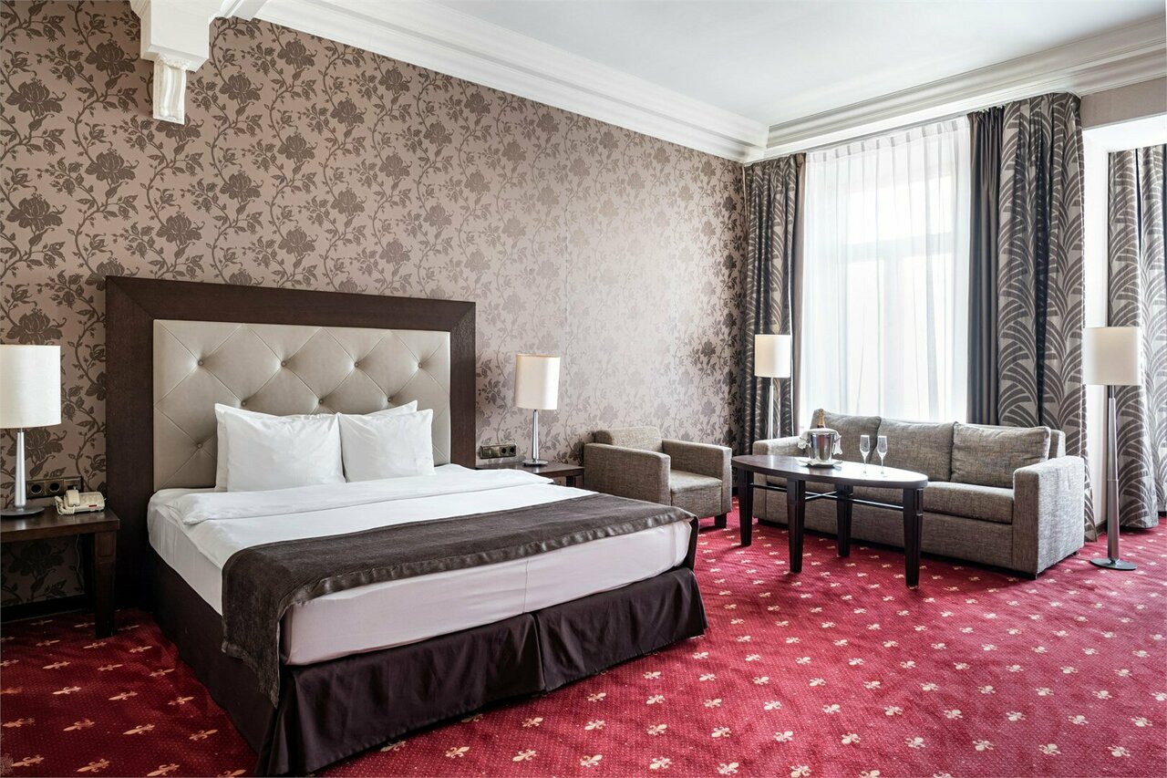 Гостиница Петро Палас Санкт-Петербург