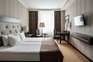 Гостиница Петро Палас Санкт-Петербург Улучшенный номер с одной большой или двумя раздельными кроватями-10