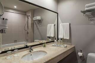 Гостиница Петро Палас Санкт-Петербург Представительский номер с одной большой или двумя раздельными кроватями-10